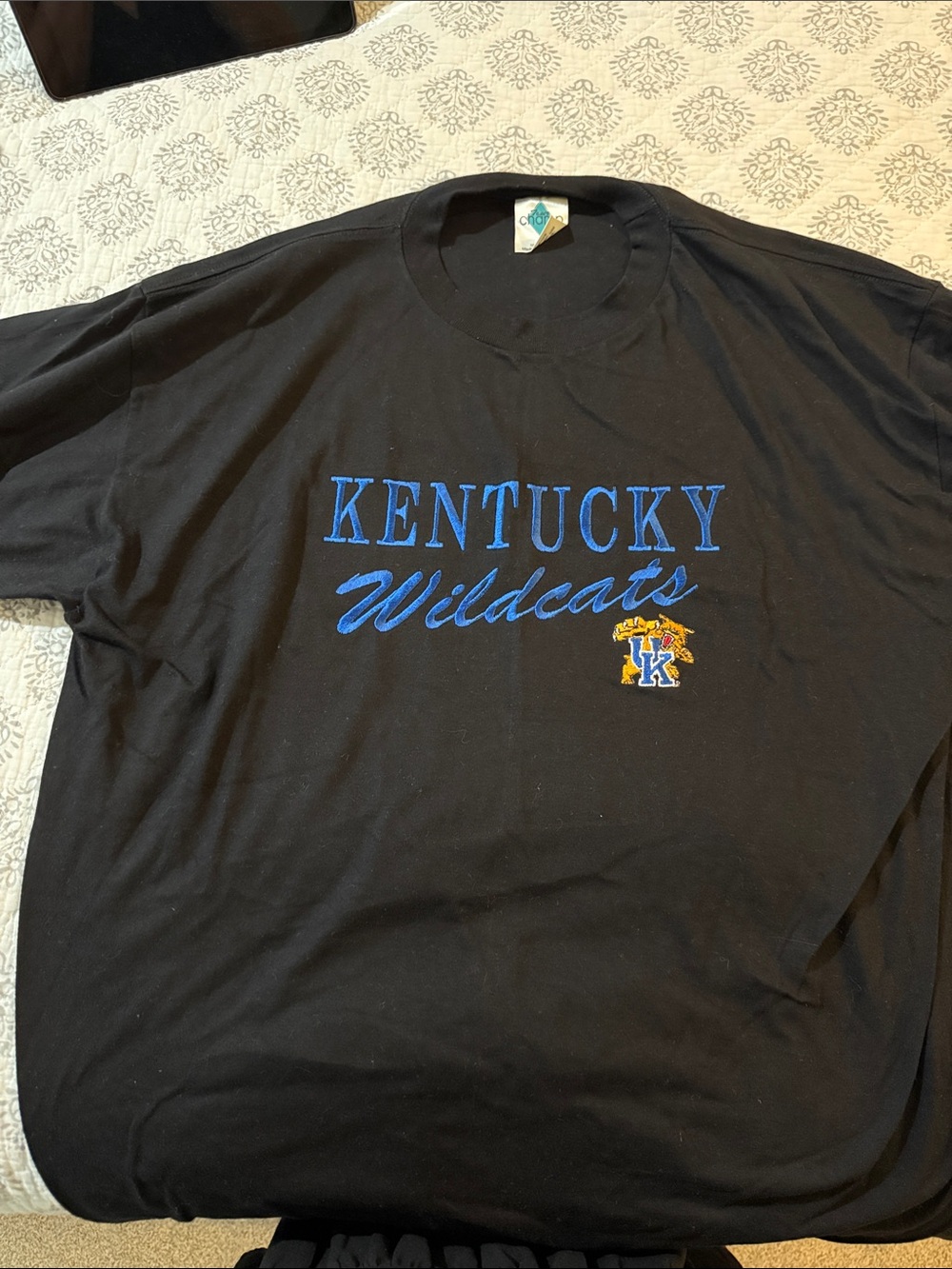 Men’s XL UK Kentucky wildcats embroidered Tshirt
